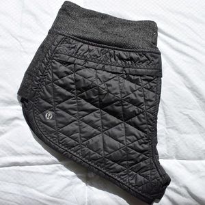 lululemon athletica Hot Cheeks winter shorts